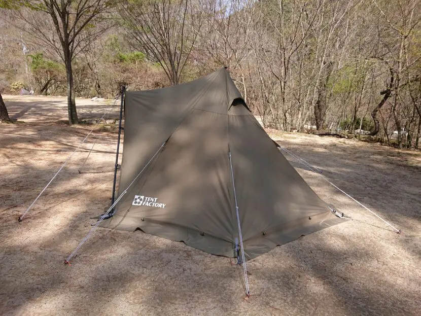 Tent Factry Tcワンポールテント 設営と撤収の方法を伝授します 読むと外で遊びたくなるブログ 外で遊ぼう